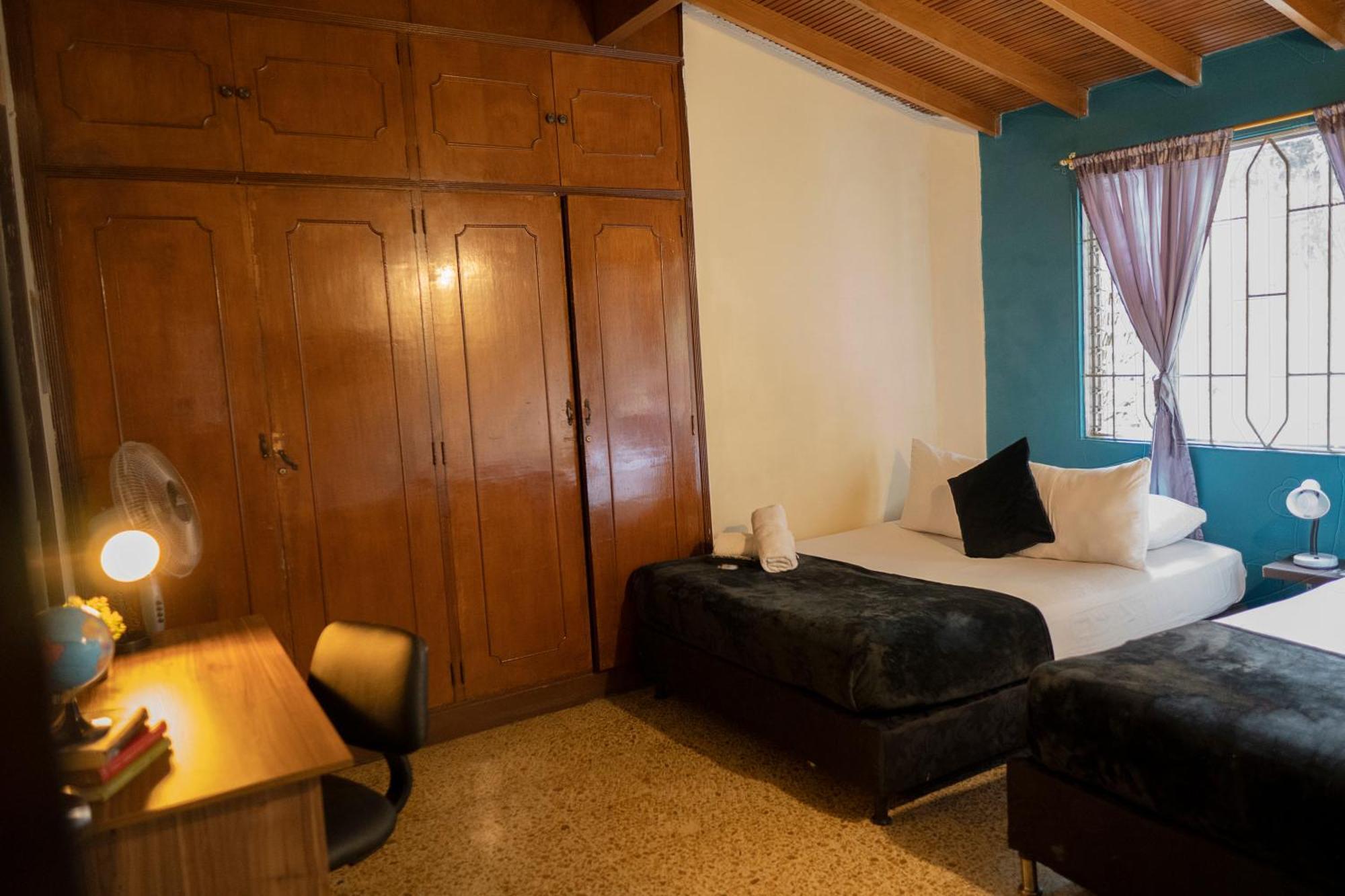 Buntes House-Casa Hotel Laureles-Estadio เมเดยิน ภายนอก รูปภาพ