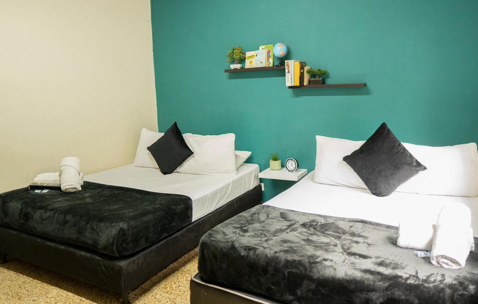 Buntes House-Casa Hotel Laureles-Estadio เมเดยิน ภายนอก รูปภาพ